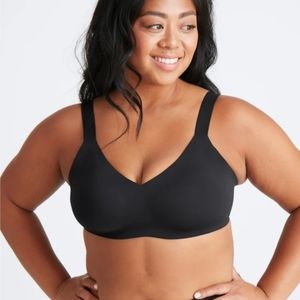 Knix Padded V-Neck Wide Strap